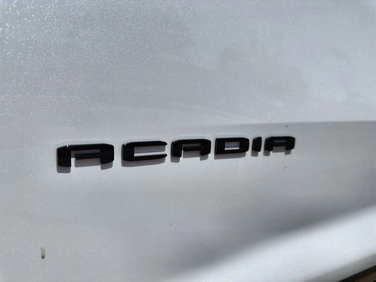 New 2026 Glacier White Tricoat GMC Elevation image 27