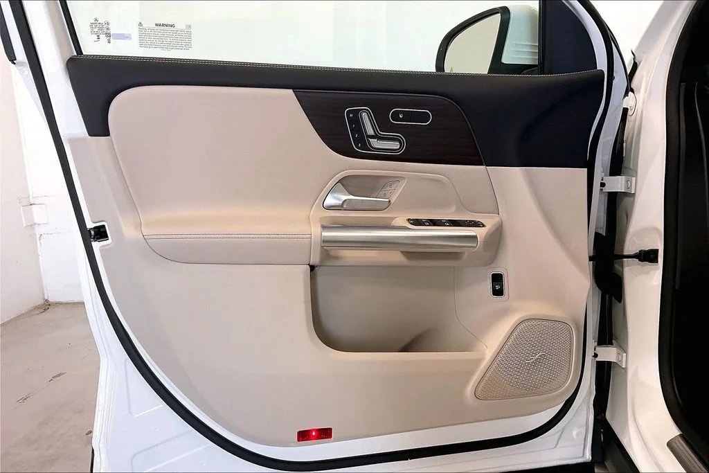 New 2026 Polar White Mercedes-Benz GLA 250 image 22
