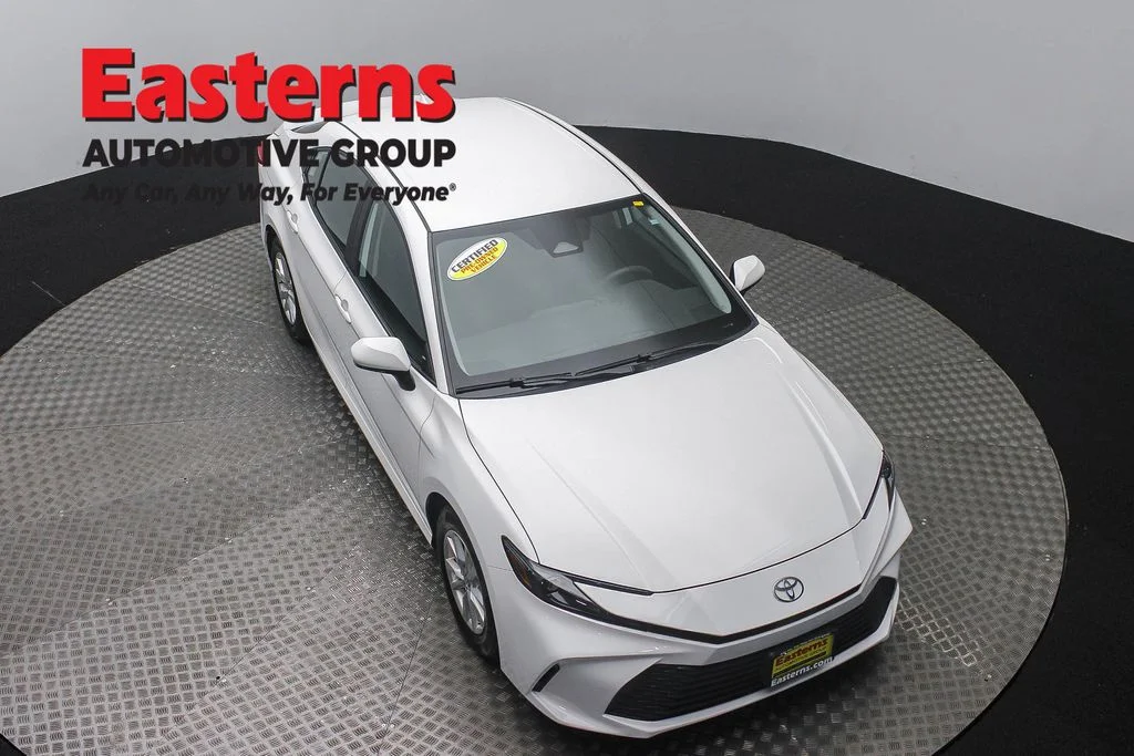 Used 2025 White Toyota LE image 3