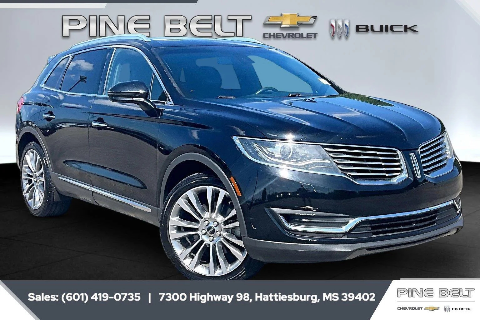 Used 2018 Black Velvet Lincoln Reserve image 1