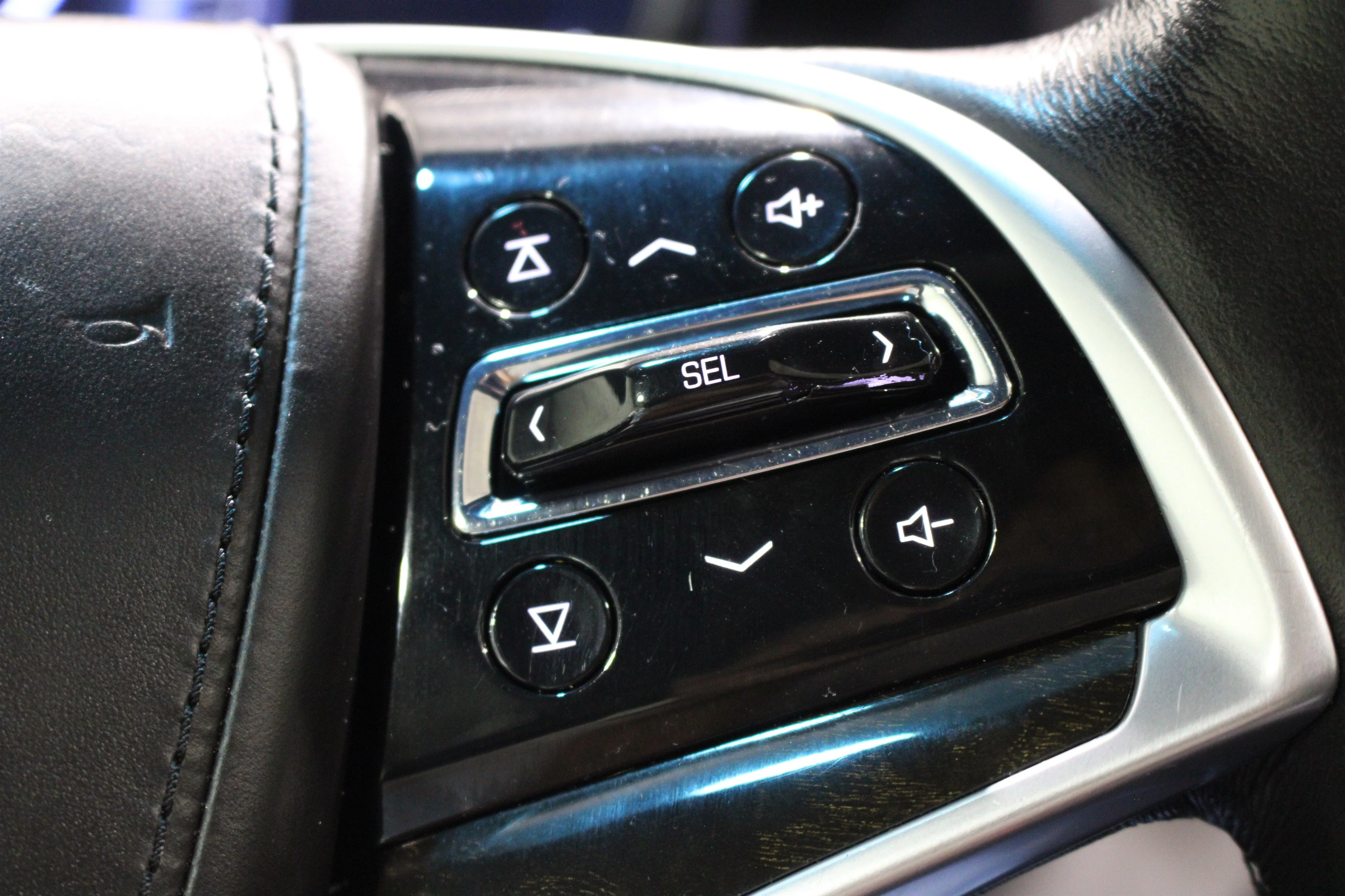 2019 Cadillac Escalade ESV Platinum - Photo 14