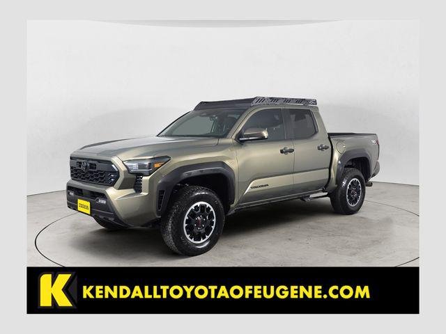 Certified Used 2025 OXIDE BRONZE ME. Toyota  image 1