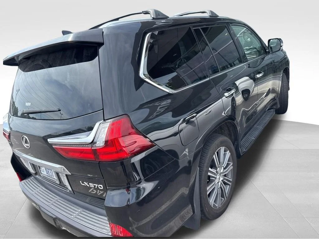 Used 2017 Black Lexus 570 image 11