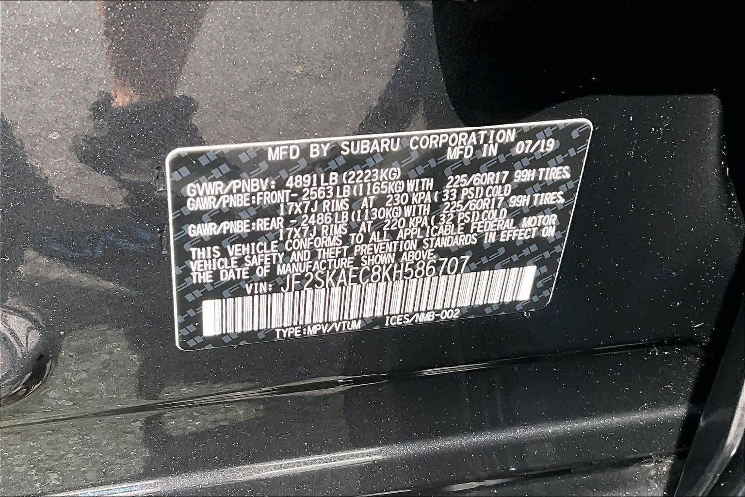 Used 2019 Dark Gray Metallic Subaru Premium image 34