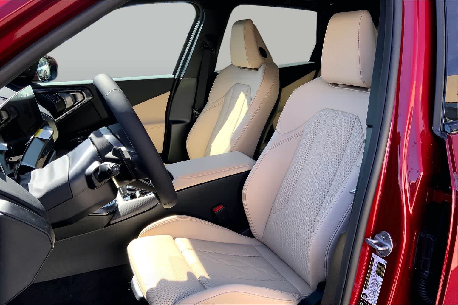New 2026 Vegas Red Metallic BMW 30 xDrive image 9