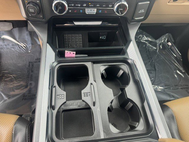 Certified Used 2023 Oxford White Ford LARIAT image 29