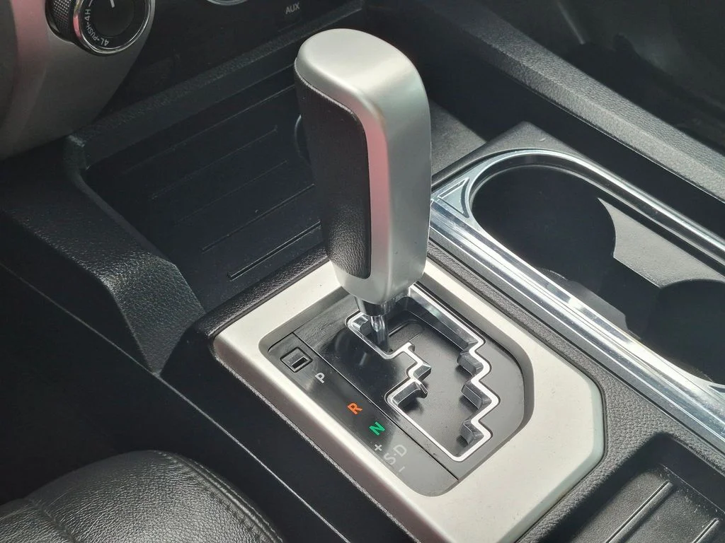 Used 2019 Midnight Black Metallic Toyota SR5 image 12