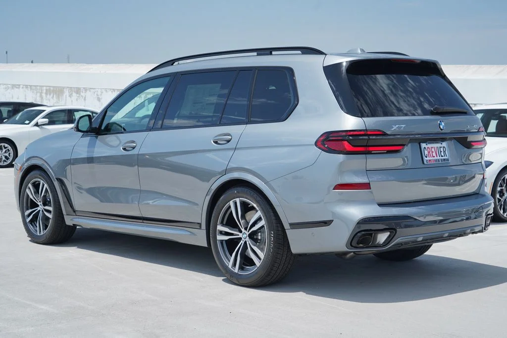 New 2027 Skyscraper Grey Metallic BMW xDrive40i image 7