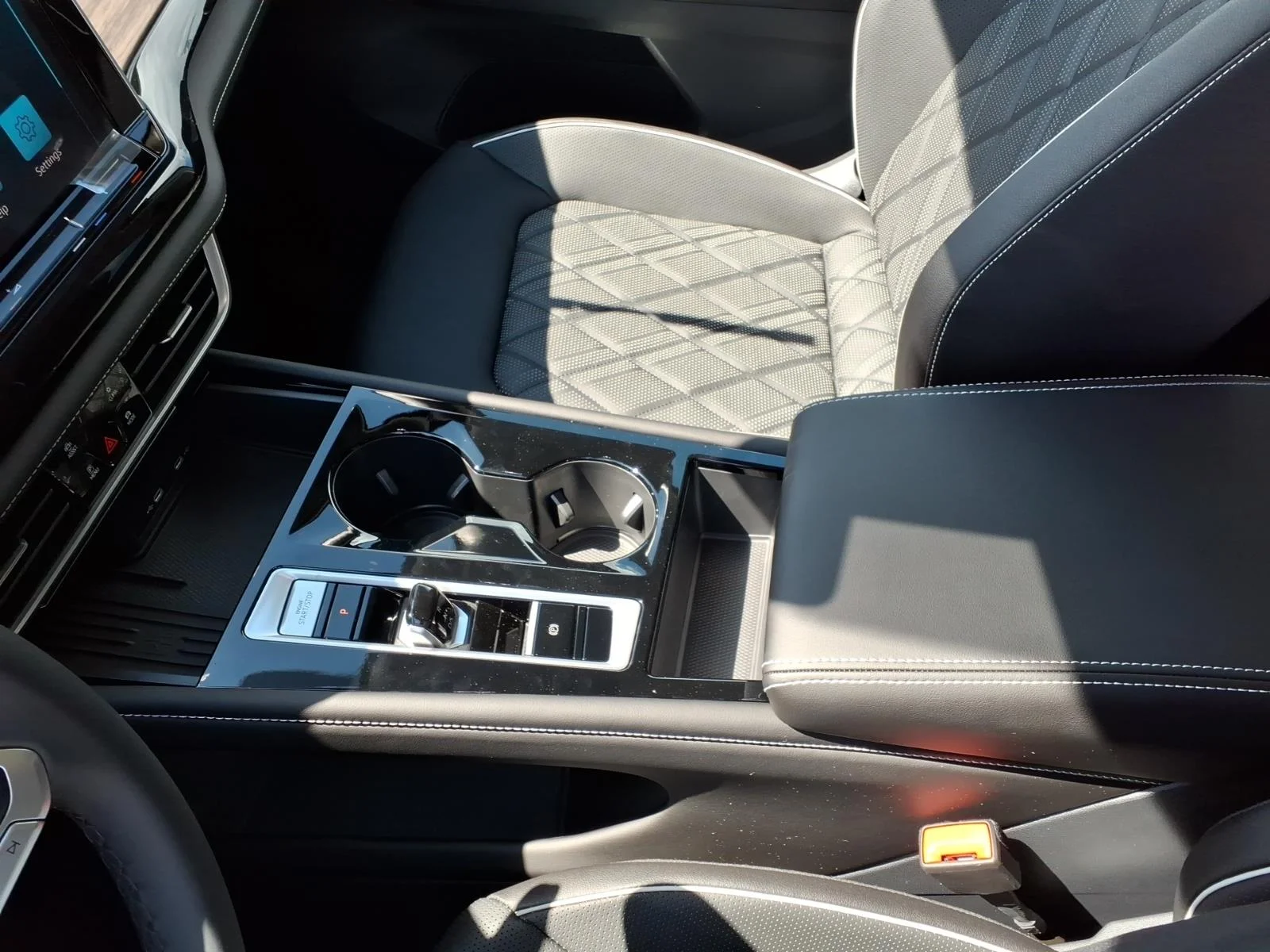 New 2026 Pure Gray Volkswagen 2.0T SEL PREMIUM R-LINE 4 image 9