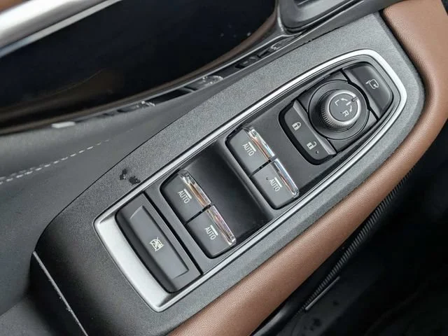 Used 2022 Crystal White P Subaru Touring XT image 25