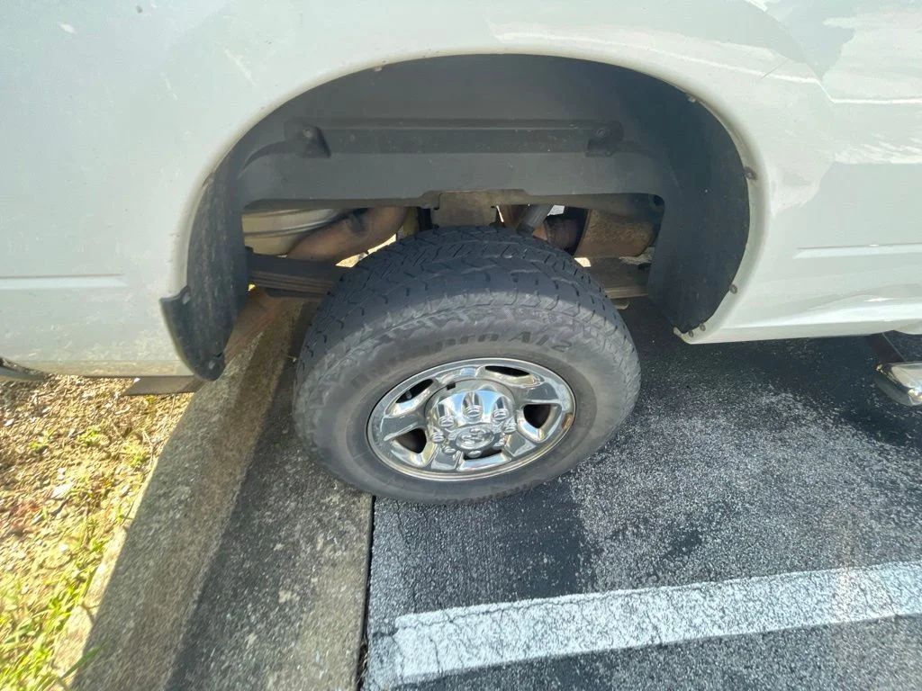 Used 2012 White Ram ST image 15