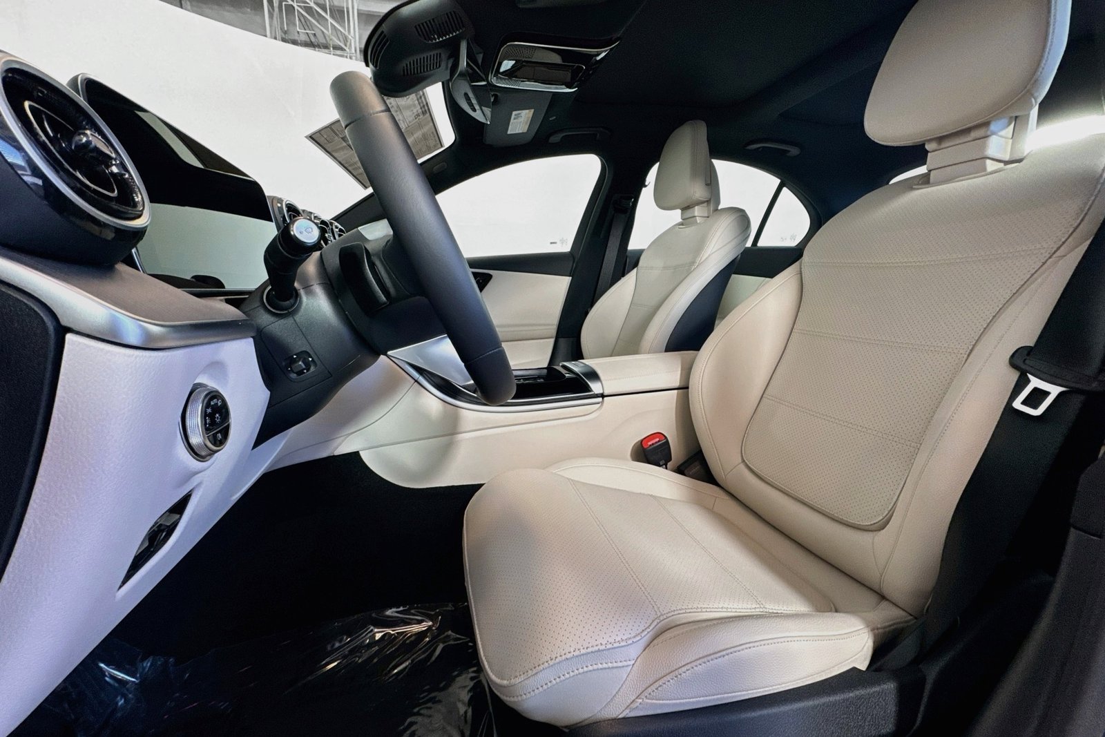 New 2026 Twilight Blue Metallic Mercedes-Benz C 300 image 18