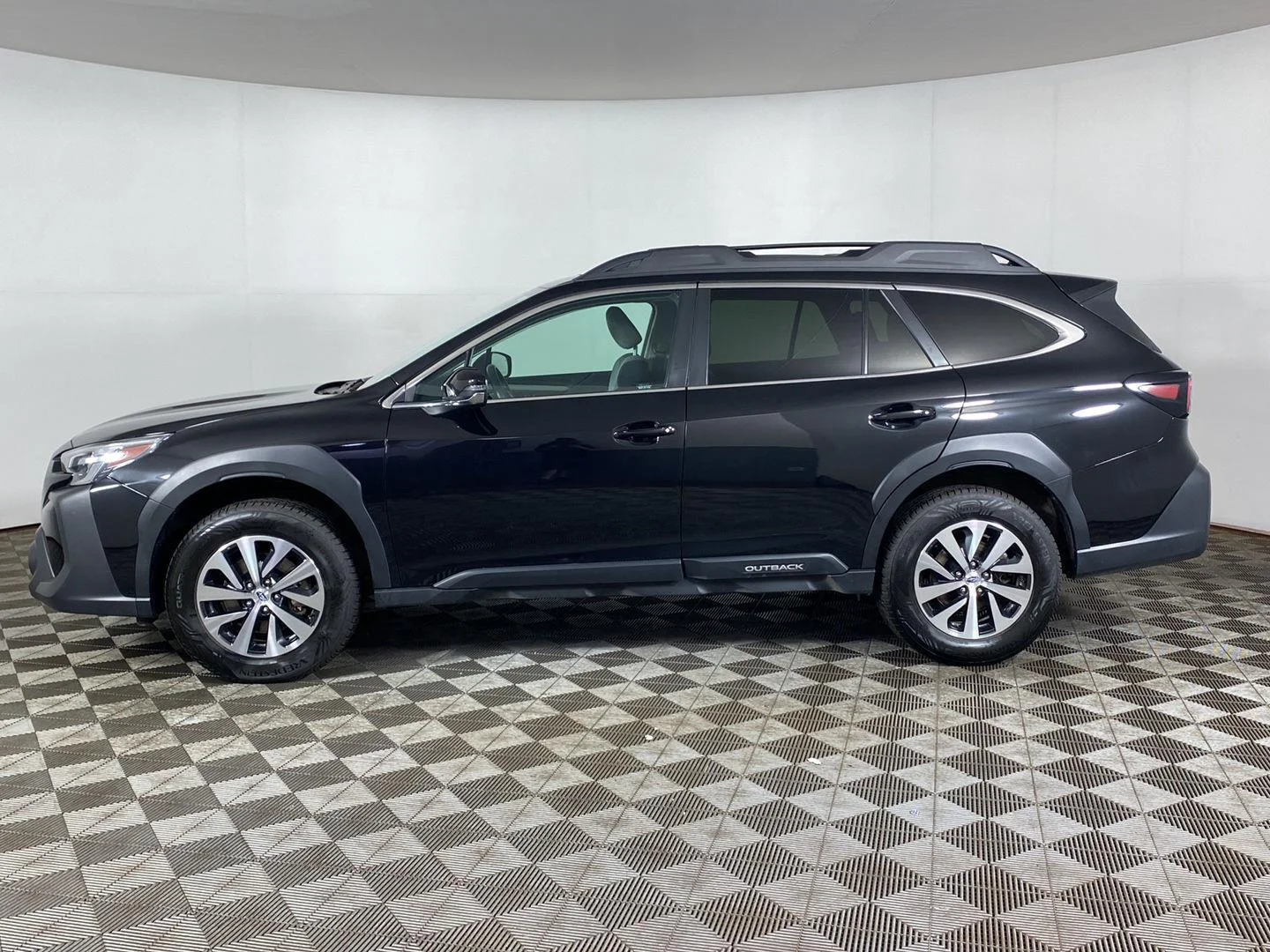 Used 2024 Crystal Black Silica Subaru Premium image 9