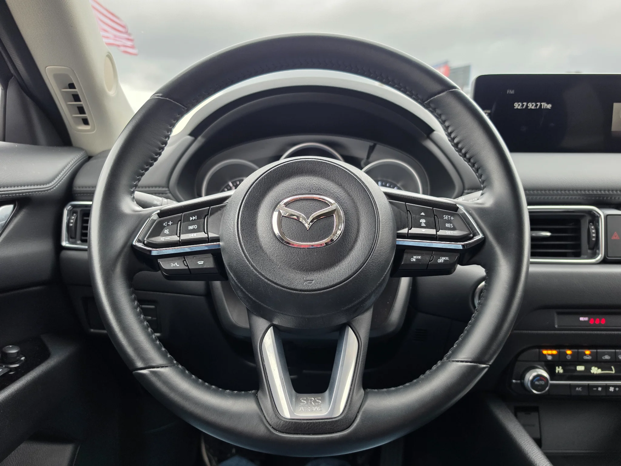 Used 2025 Platinum Quartz Metallic Mazda 2.5 S Select Package image 10