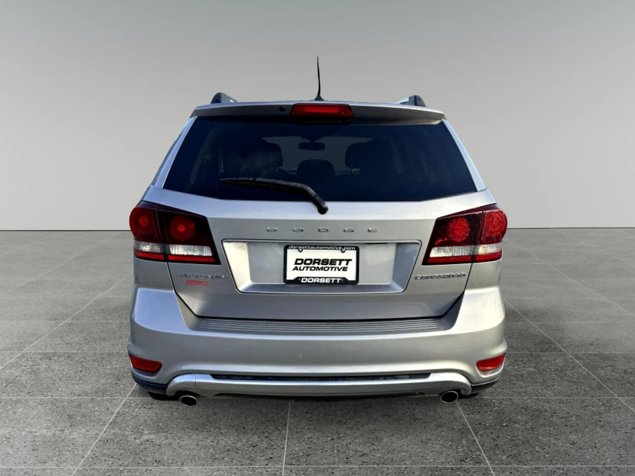 Used 2018 Billet Clearcoat Dodge Crossroad image 5