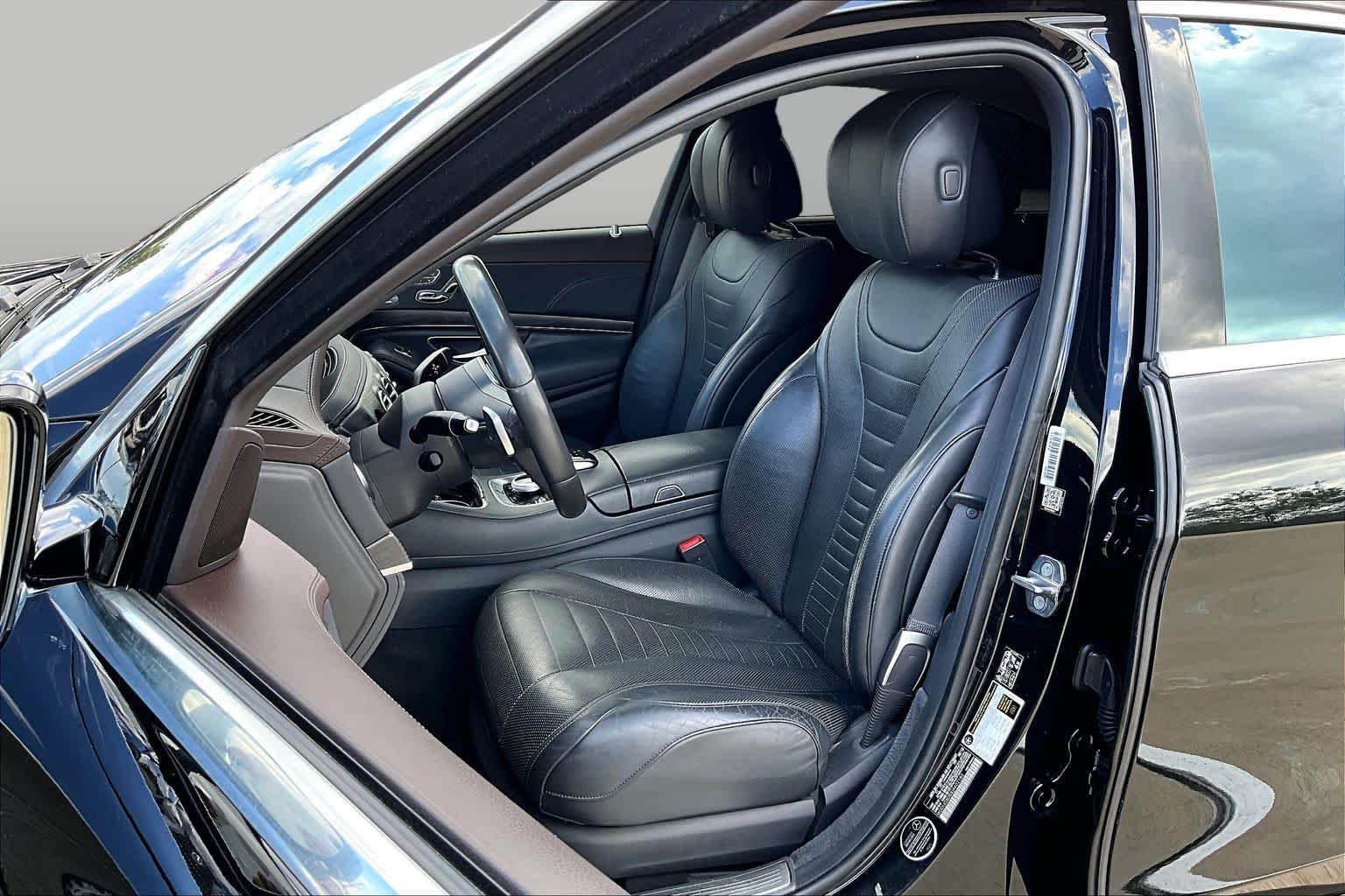 Used 2018 Obsidian Black Metallic Mercedes-Benz S 560 image 8