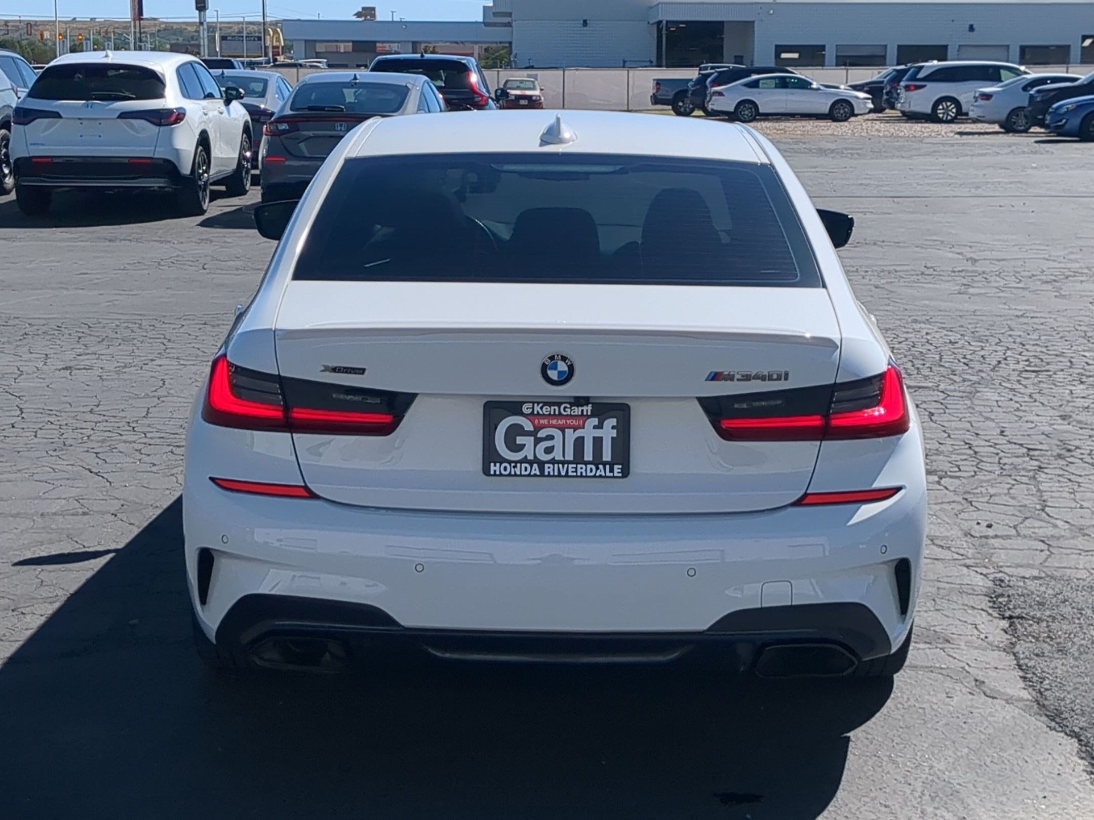 Used 2022 Alpine White BMW M340i xDrive image 4