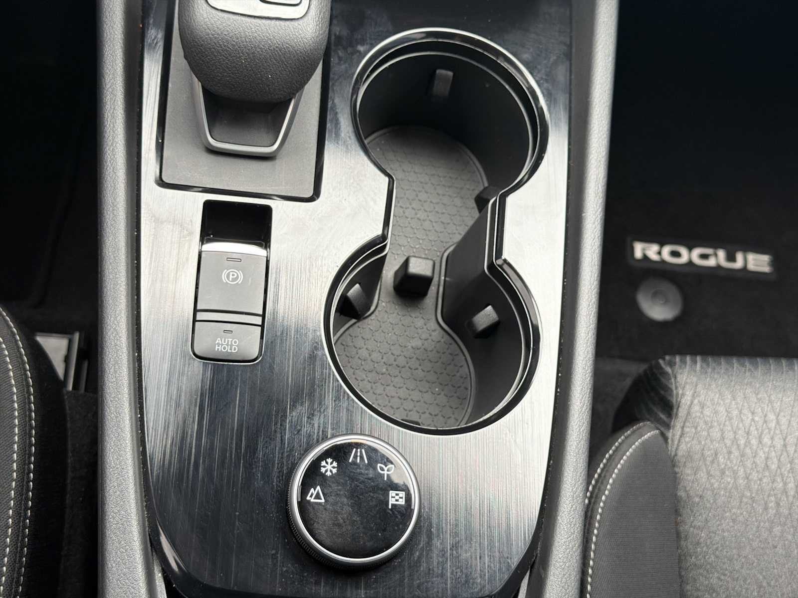 2024 Nissan Rogue SV - Photo 35