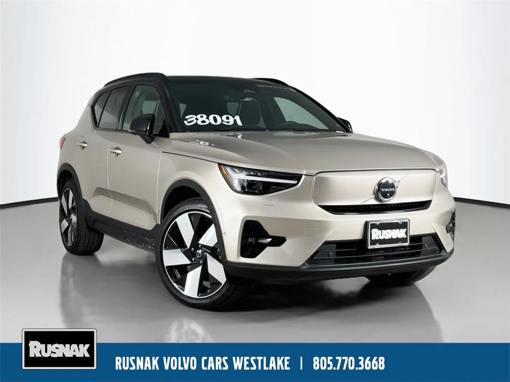 2023 Volvo XC40 Ultimate