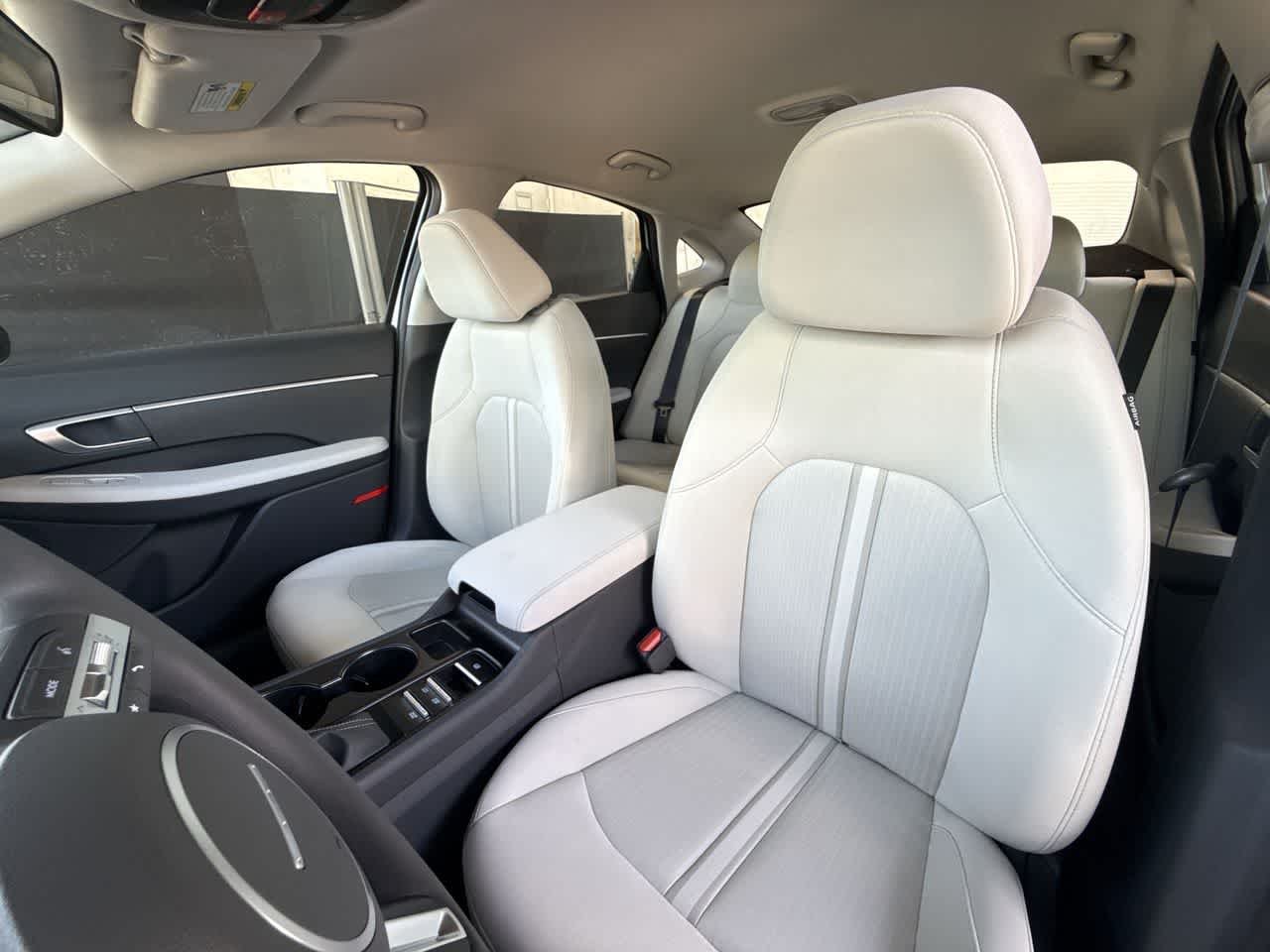 New 2026 Aero Silver Hyundai SE image 14