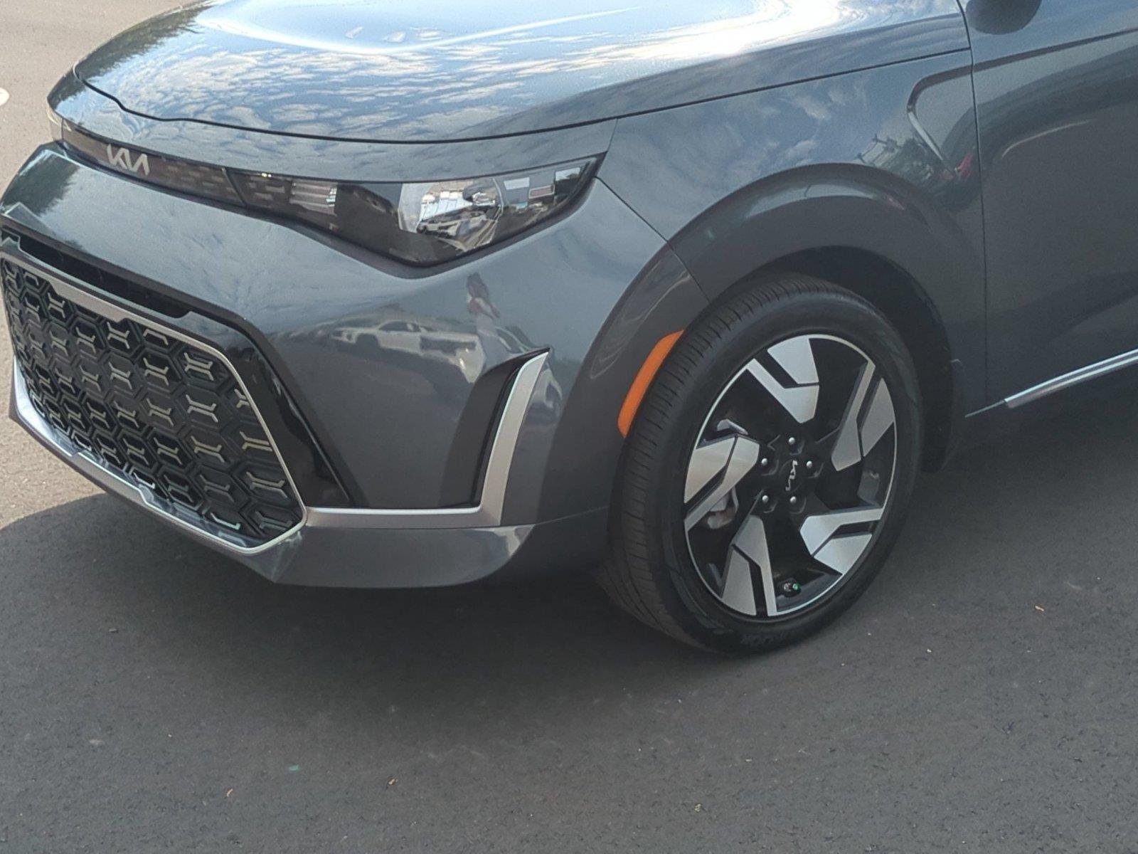 Used 2025 Gravity Gray Kia GT-Line image 9