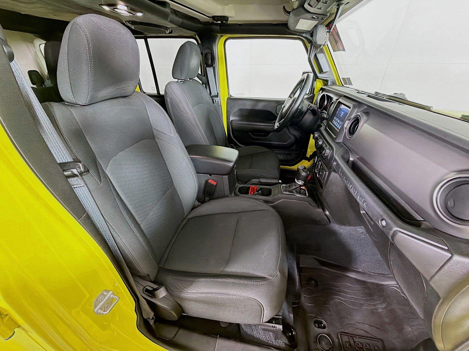 Used 2022  Jeep Unlimited High Tide image 30