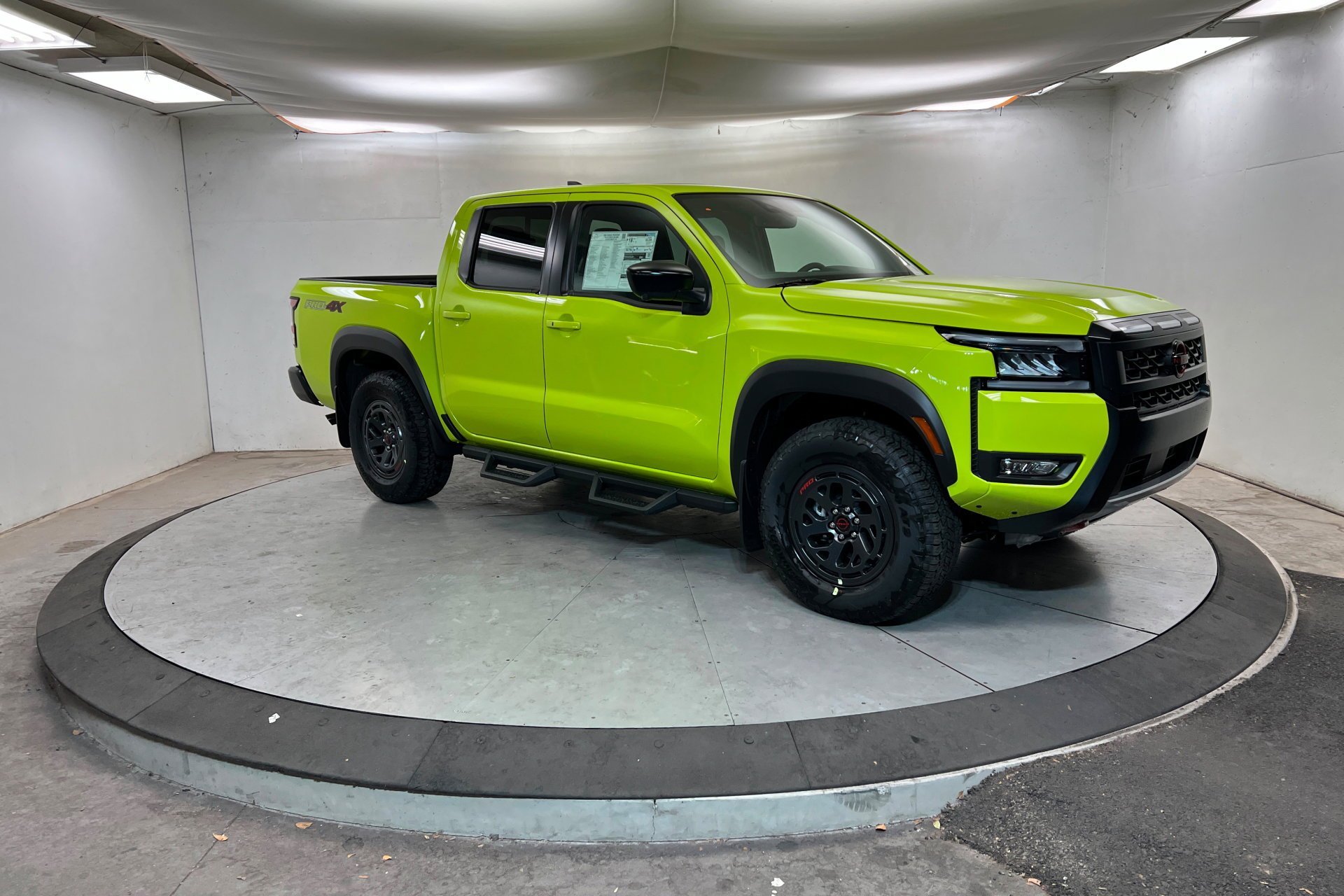 2026 Nissan Frontier PRO-4X - Photo 8