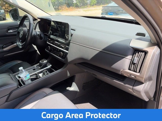 Used 2023 Beige Nissan Platinum image 12