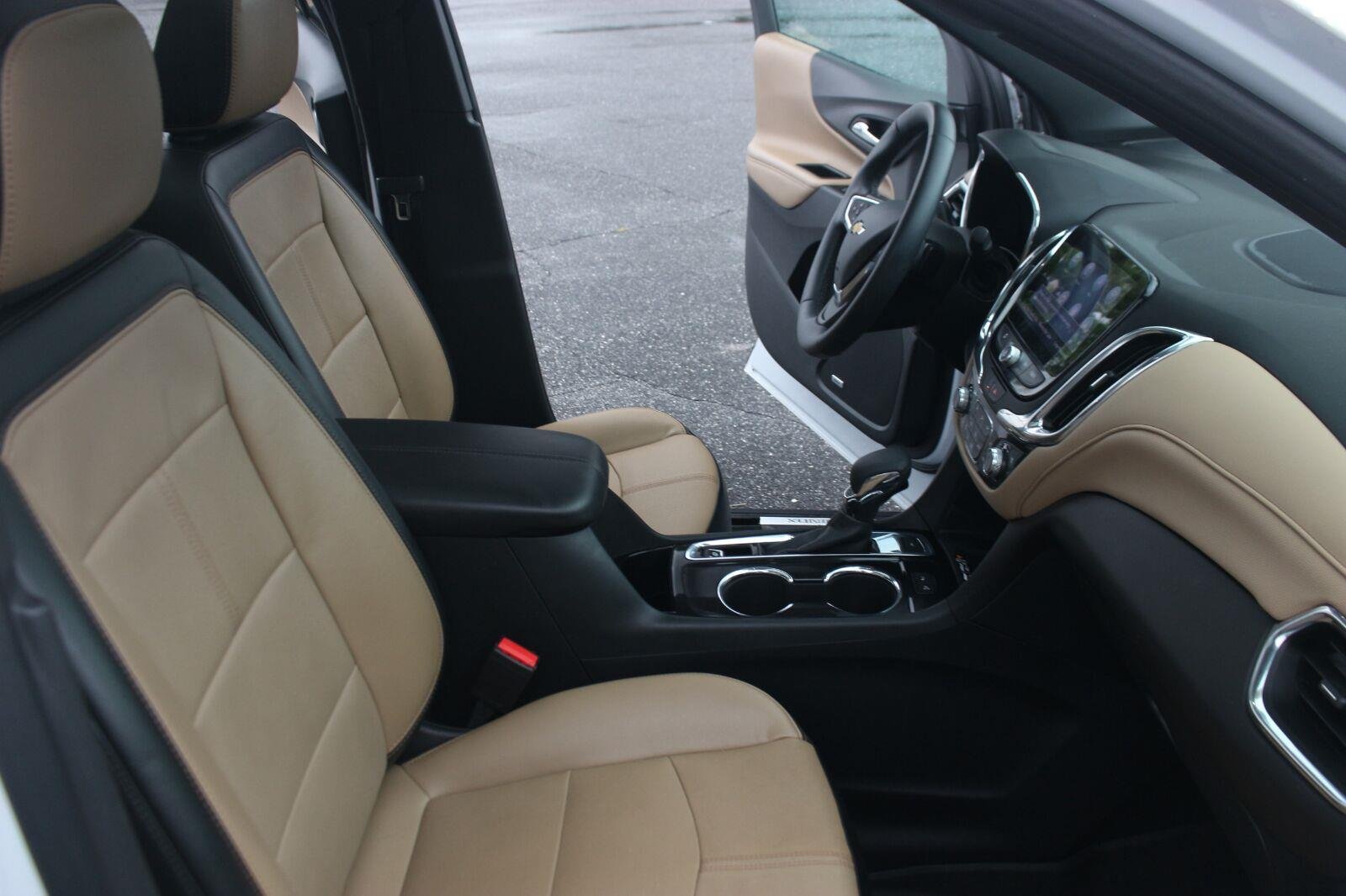 Used 2023 Iridescent Pearl Tricoat Chevrolet Premier image 37