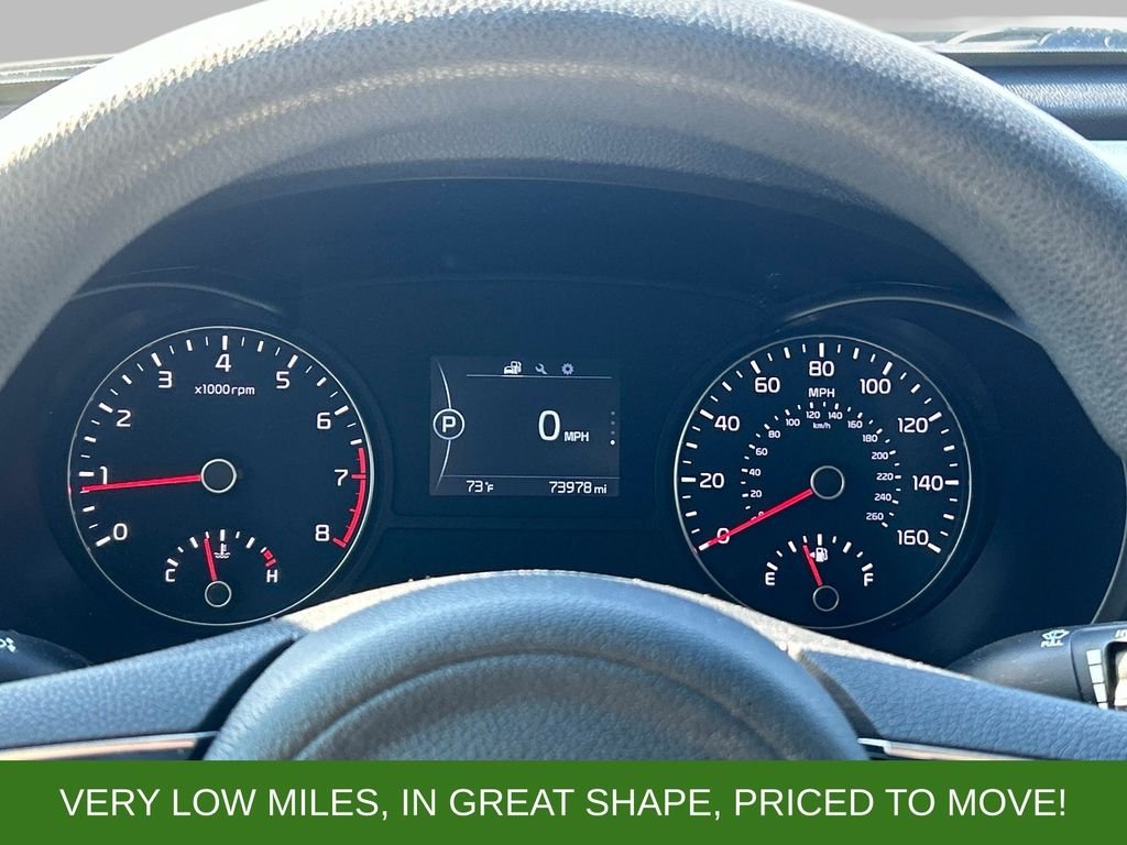 Used 2017 Silver Kia LX image 22