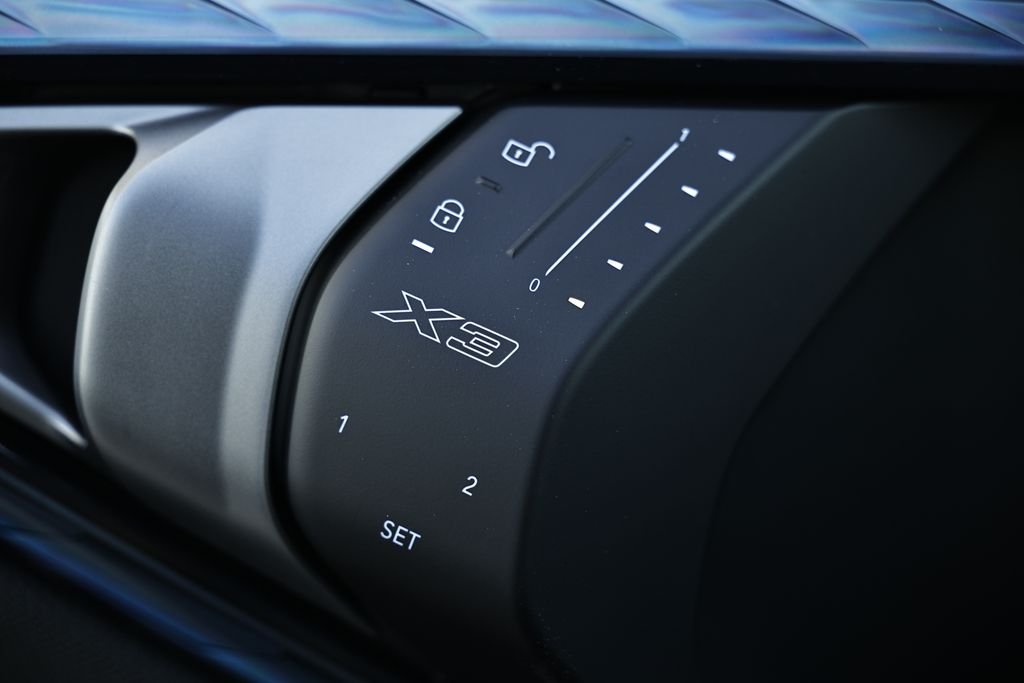 New 2026 Black Sapphire Metallic BMW 30 xDrive image 15