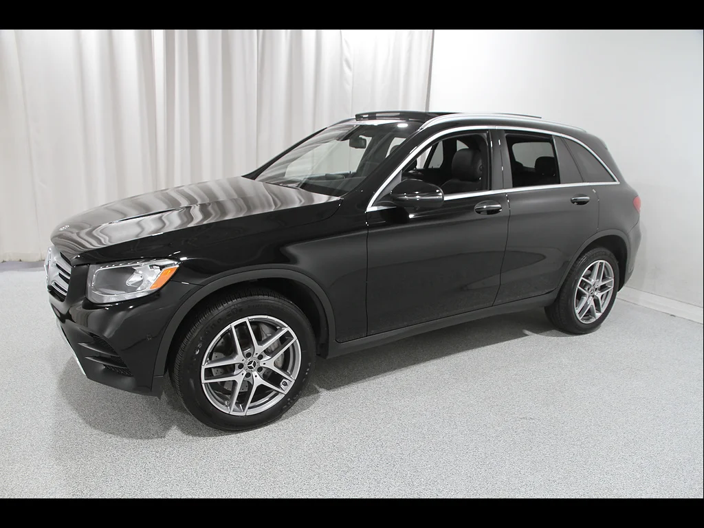 Used 2019 Black Mercedes-Benz GLC 300 4MATIC® image 3