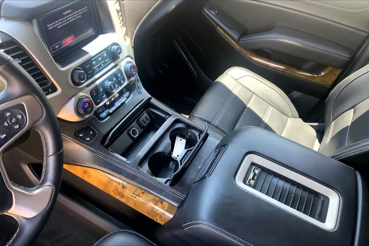 Used 2016 Onyx Black GMC Denali image 17