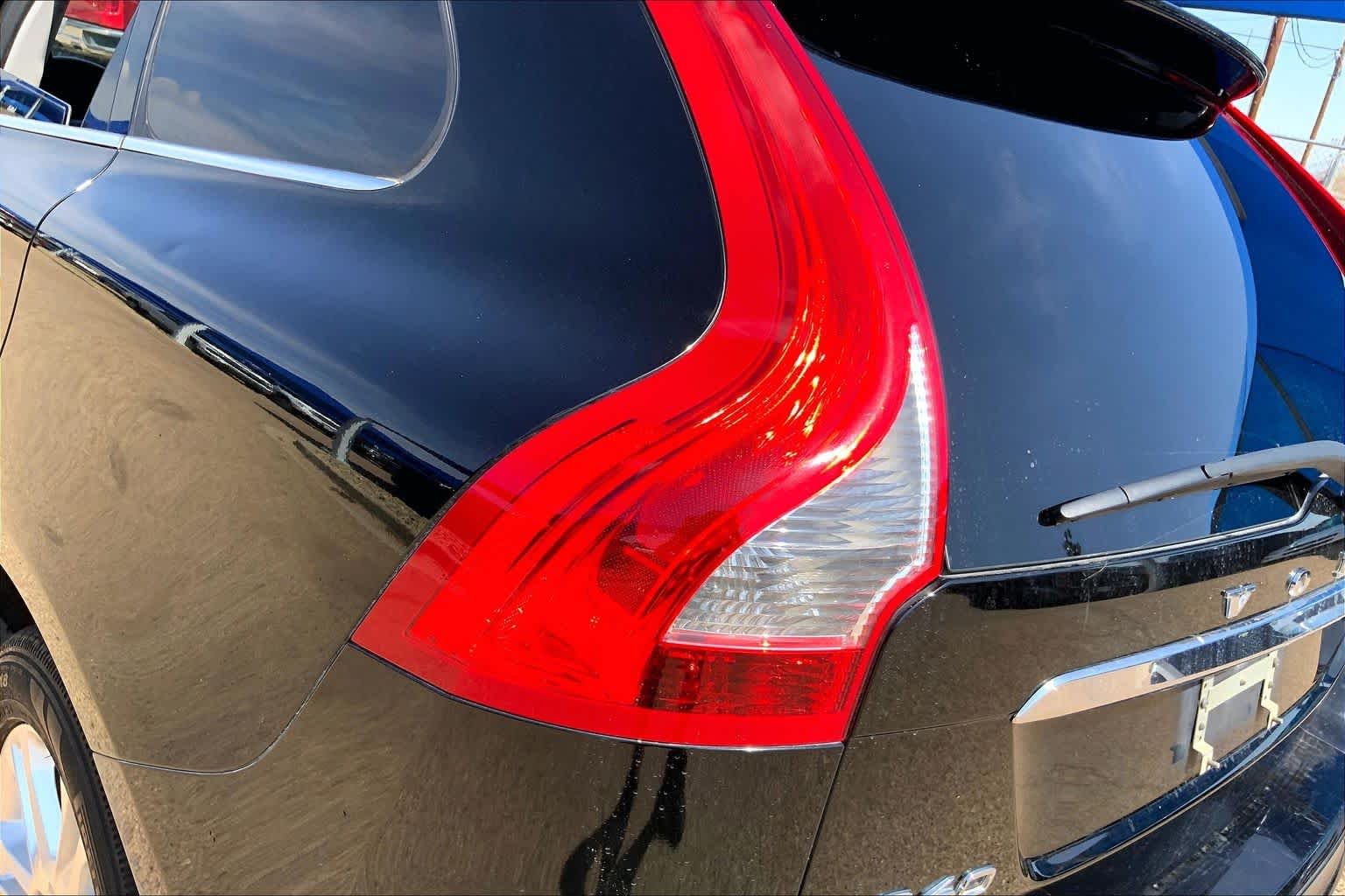 Used 2016 Black Stone Volvo T5 Drive-E Premier image 26