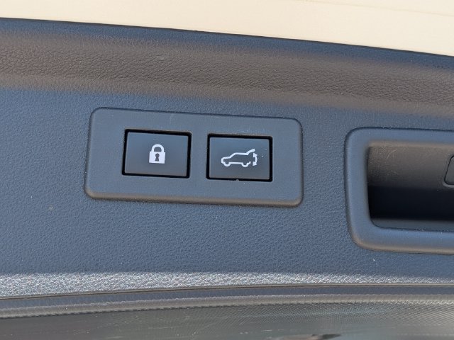 Used 2019 White Subaru Touring image 14