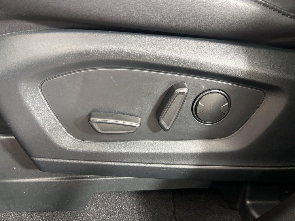 Used 2024 Red Metallic Ford XLT image 12