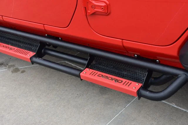 Used 2021 Red Jeep Unlimited Sport image 9