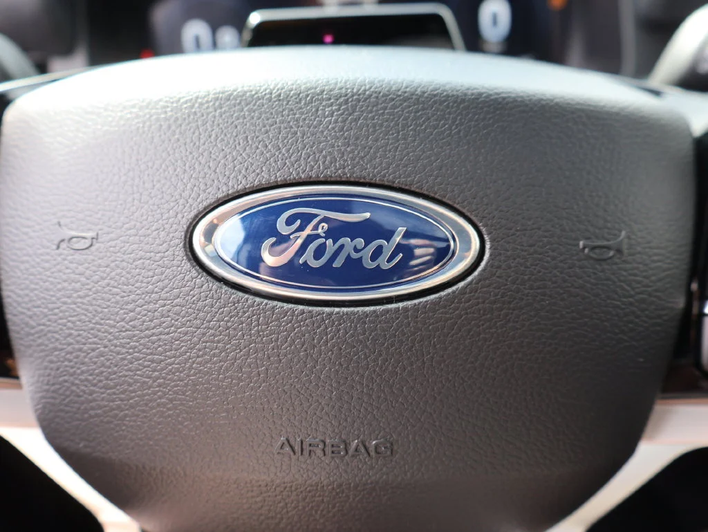 New 2027 Star White Metallic Tri-Coat Ford ST image 29