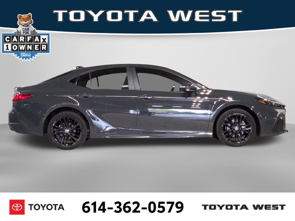 Used 2025  Toyota SE image 4