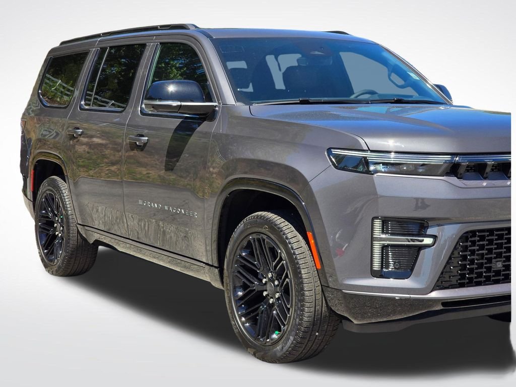 New 2026 Baltic-Gray Metallic Clear-Coat Exterior Paint Jeep Limited Reserve image 38