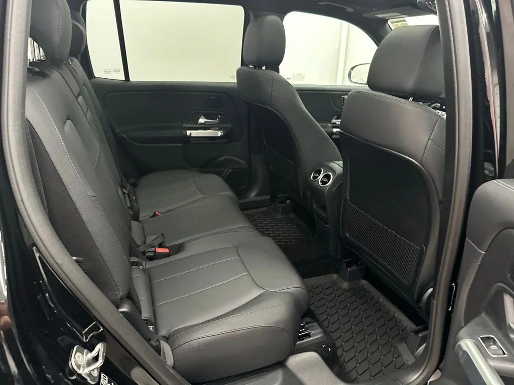 New 2026 Black Mercedes-Benz GLB 250 image 25