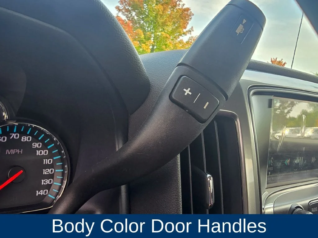 Used 2015 TUNGSTEN METALLIC Chevrolet LT image 29
