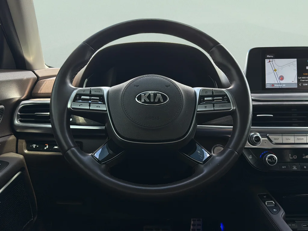 Used 2021 Ebony Black Kia SX image 25