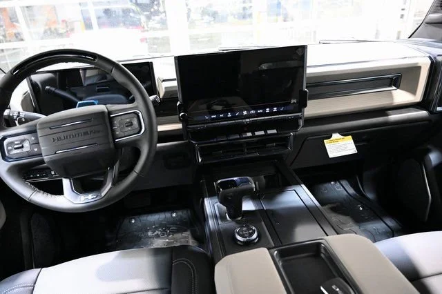 2026 GMC HUMMER EV 2X - Photo 11