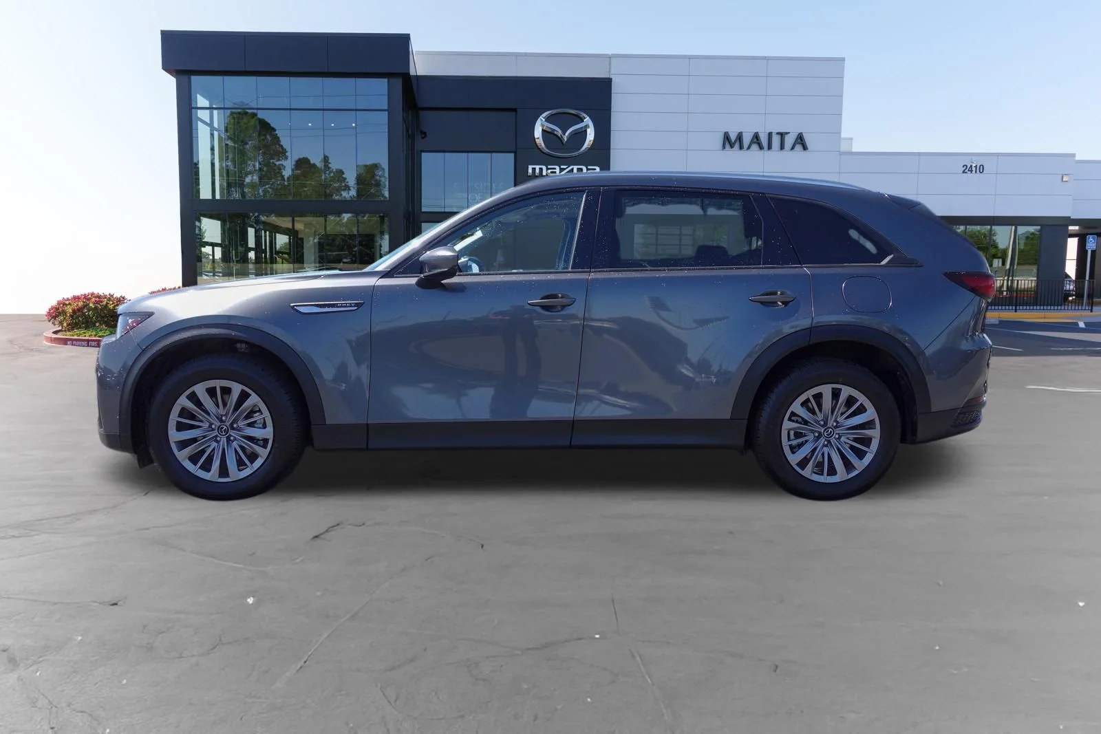 Certified Used 2024 Machine Gray Metallic Mazda Preferred image 8