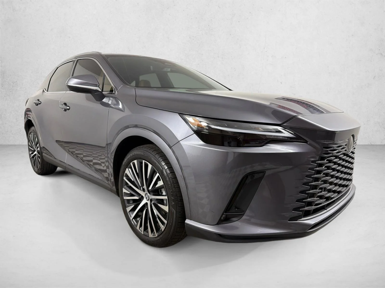 Used 2023 White Lexus RX 350h image 1