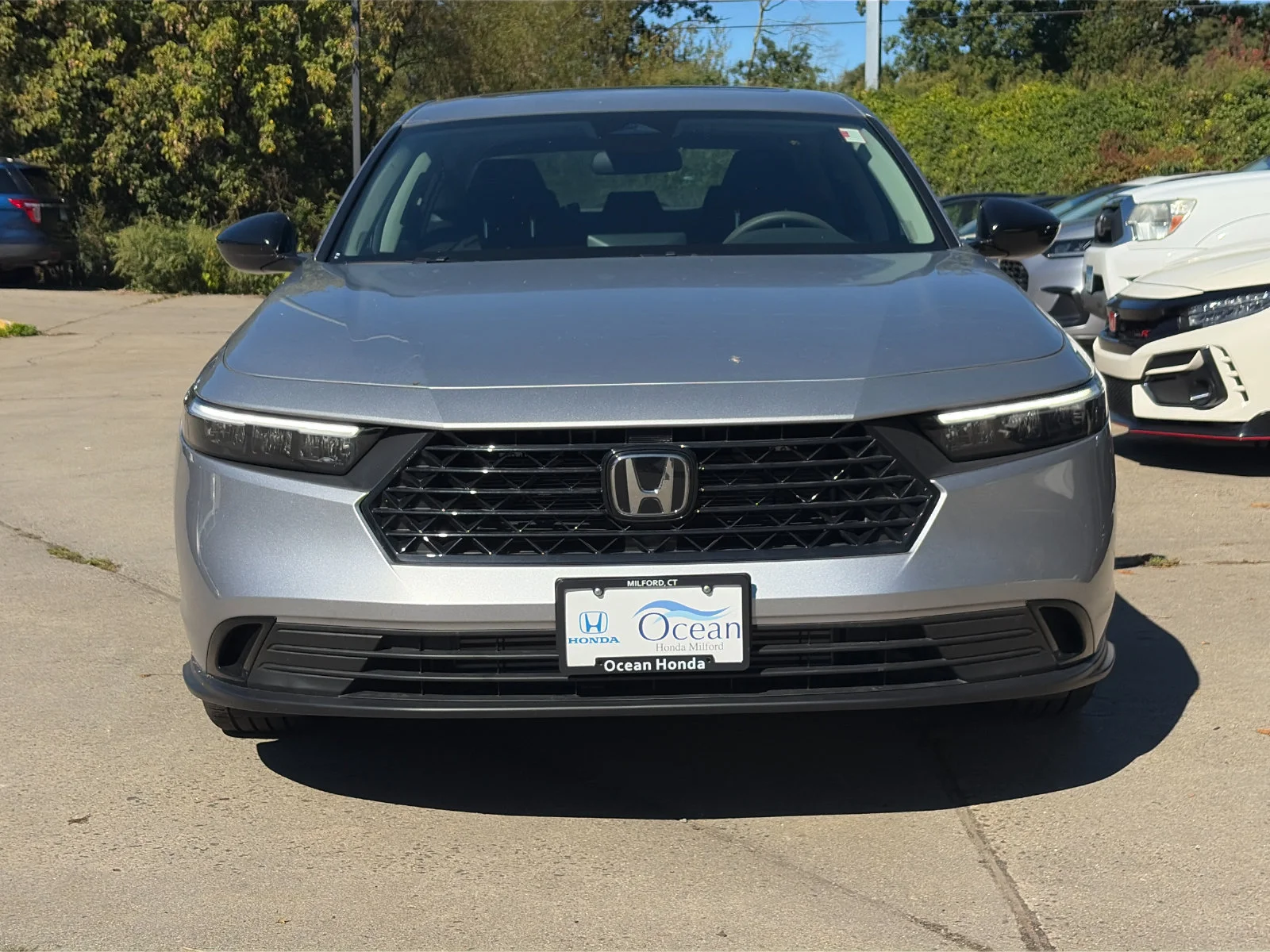 Used 2025 Silver Metallic Honda SE image 8