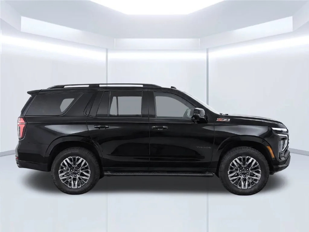 New 2027 Black Chevrolet Z71 image 10