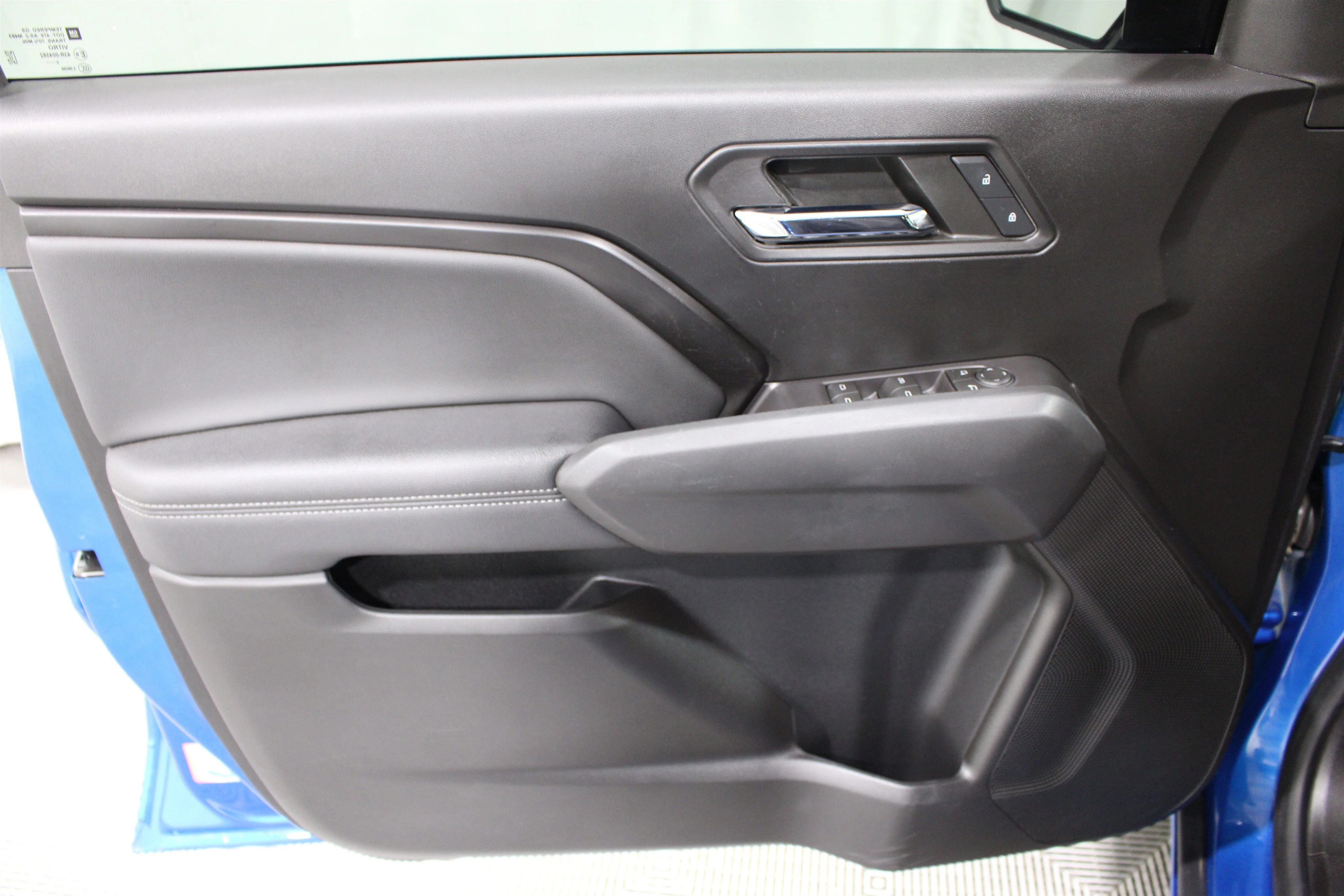2023 Chevrolet Colorado LT - Photo 6
