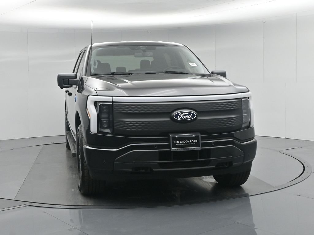 2025 Ford F-150 Lightning Flash - Photo 55